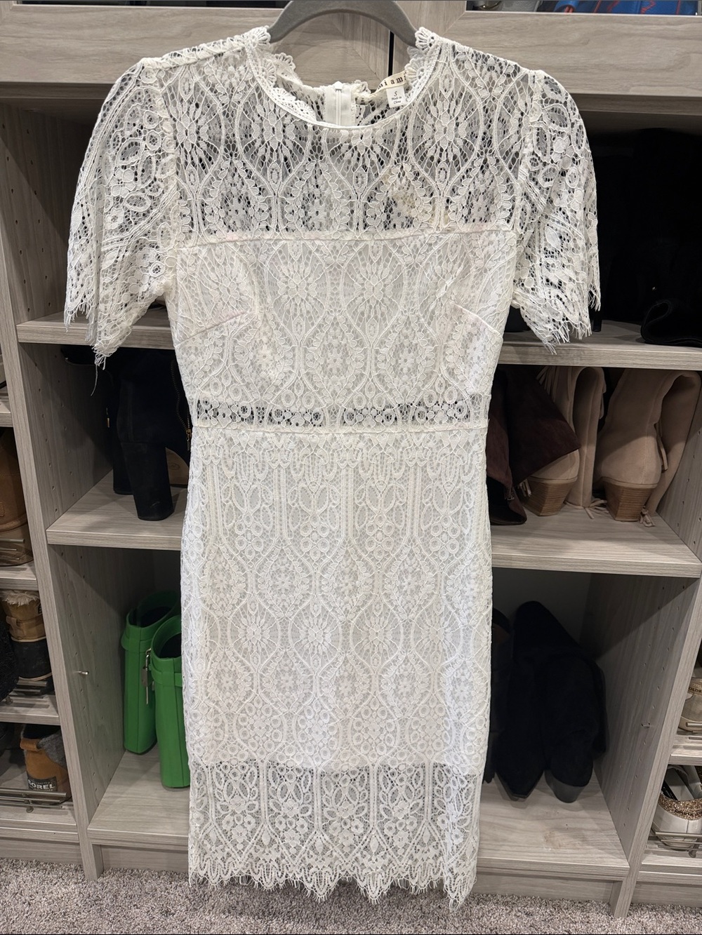 Francesca's Collections White Lace Short-Sleeve Midi Dress